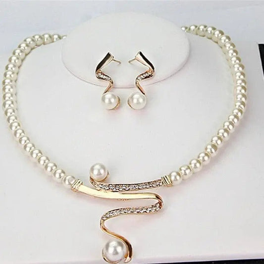 Fabiola — Ensemble Collier et Boucles d'Oreilles Perles Naturelles